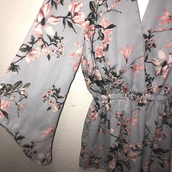 SPRING FLORAL ROMPER🌟💕💓 - Picture 3 of 8